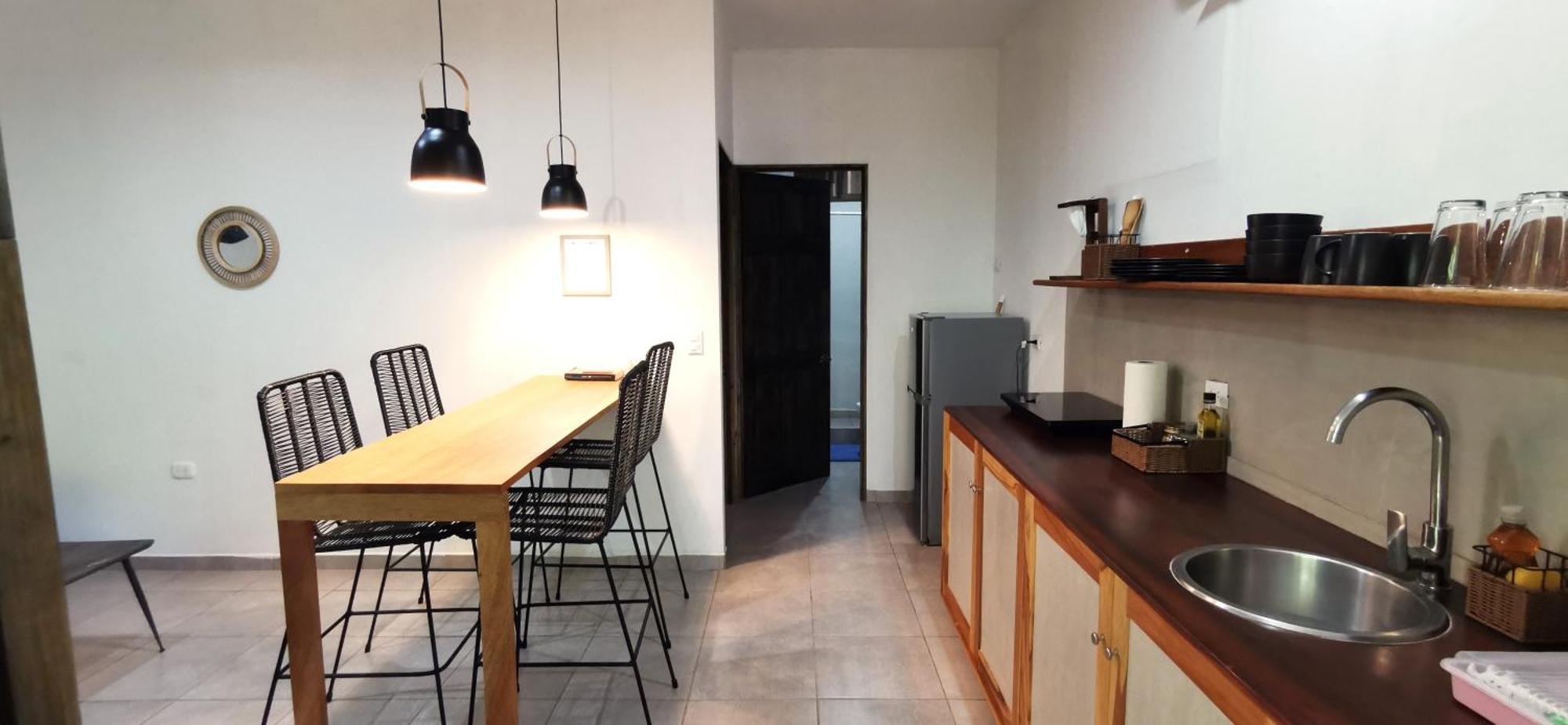 Riverside - Walk To The In Santa Teresa! Newly Renovated! * Playa Santa Teresa (Puntarenas)
