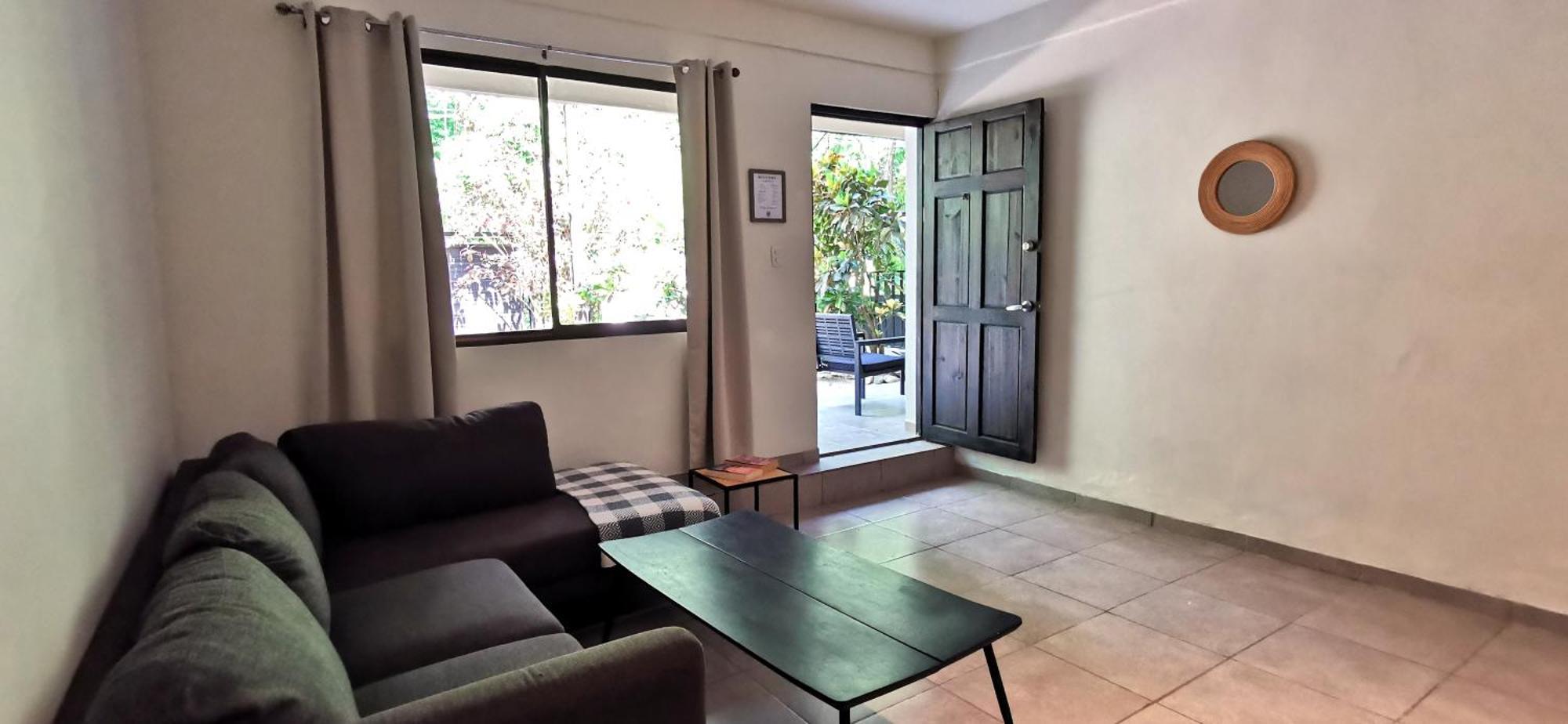 Riverside - Walk To The In Santa Teresa! Newly Renovated! Apartment