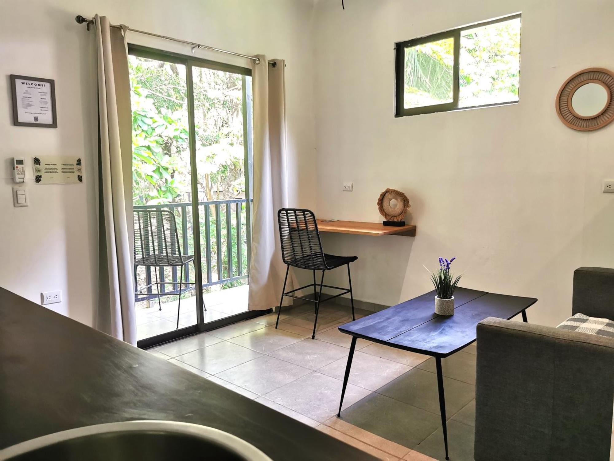 Riverside - Walk To The In Santa Teresa! Newly Renovated! Apartment *