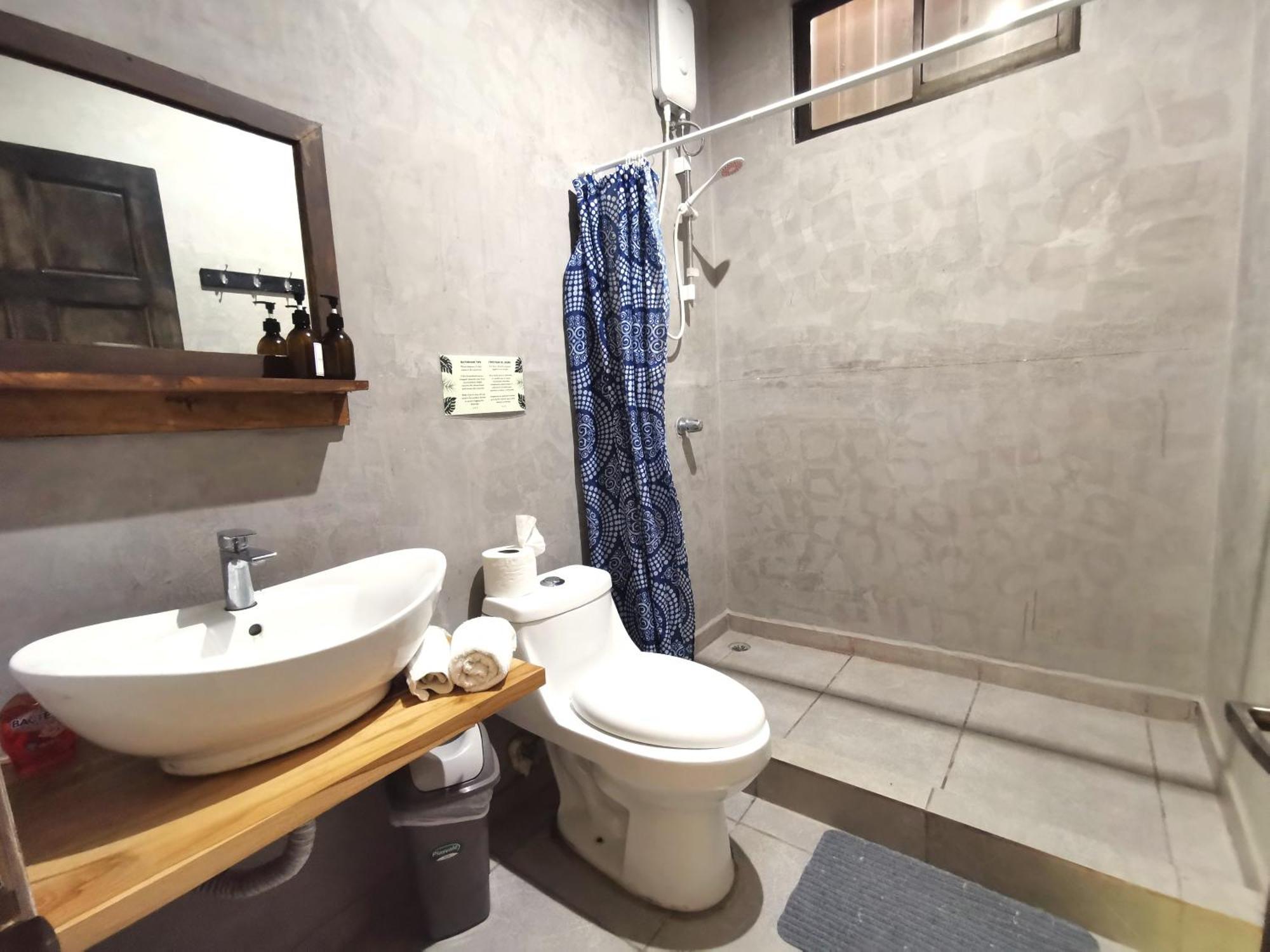 Riverside - Walk To The In Santa Teresa! Newly Renovated! *