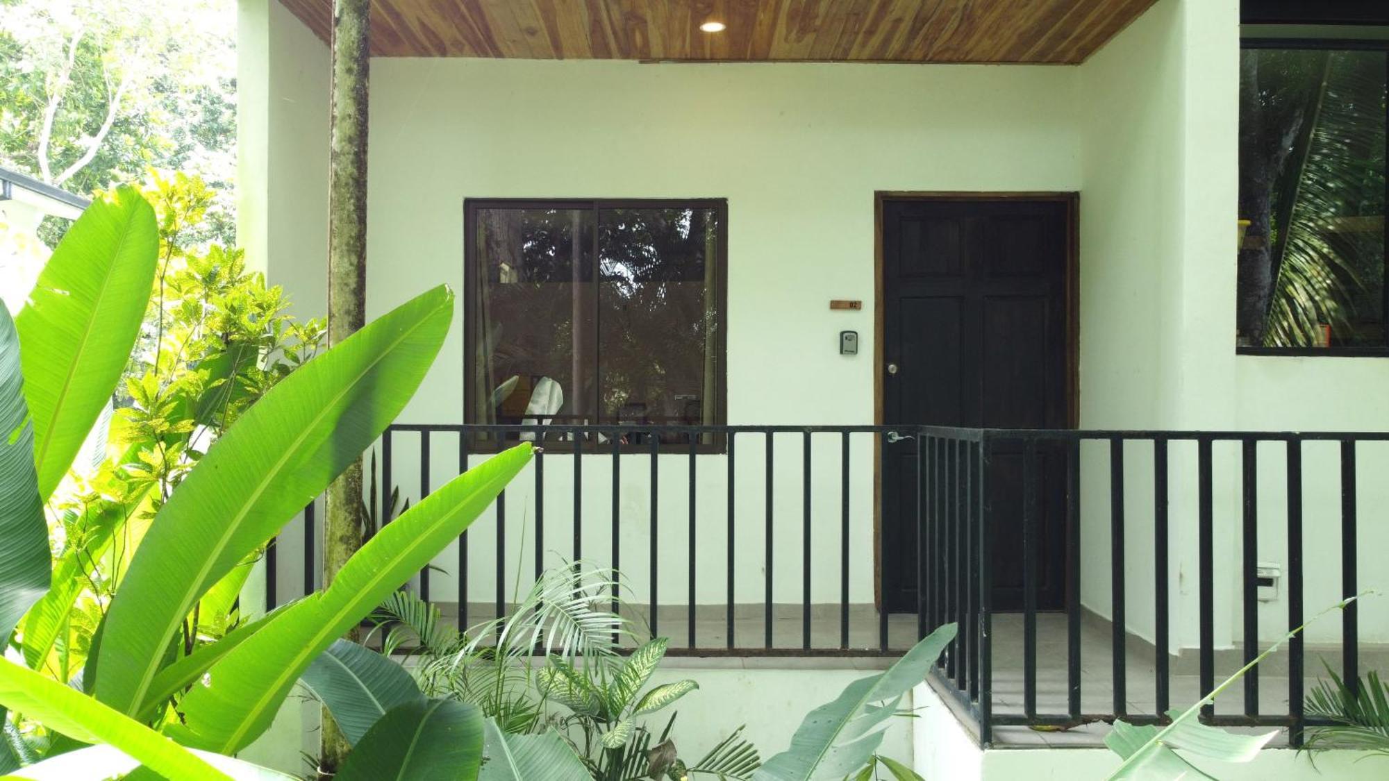 Riverside - Walk To The In Santa Teresa! Newly Renovated! Apartment *
